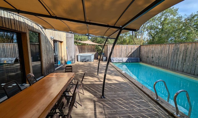 Saint Alban Auriolles Villa | Villa Mammoth