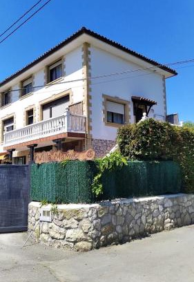 Santa Cruz de Bezana House | VILLA Mamuki- habitación doble con balcón