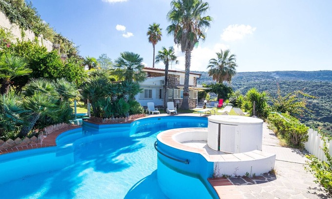Santa Maria Villa | Villa Marisa, for 6/8 people, with private swimming pool and amazing sea view