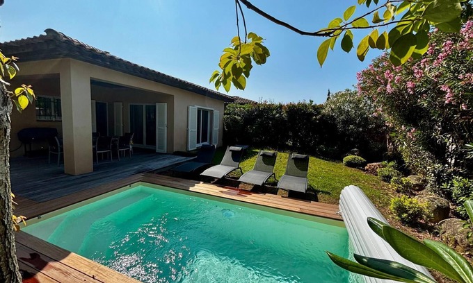 Cala Rossa Villa | Villa Marina Rossa - walking distance from the beach