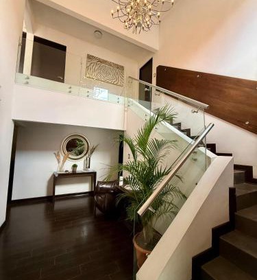 Zona 11 House | Villa Mariscal