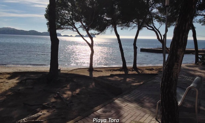 Peguera House | Villa Mediterranea con Piscina, Wifi Gratis y AC muy Luminoso a 300m de la Playa