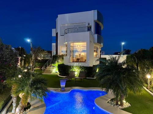 Hjar Ennhal Villa | Villa Merdi