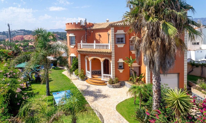 El Faro Villa | Villa Mirador Faro by Villa Plus