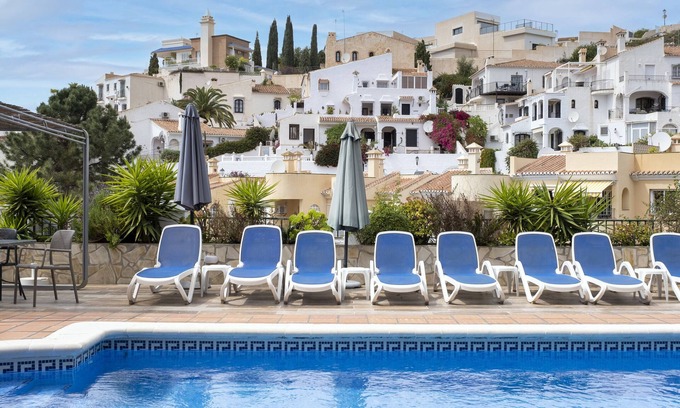 Nerja Villa | Villa Miramar Burriana Beach 10 pax