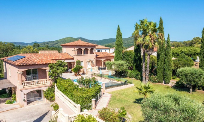 La Crau Villa | Villa Moniris - Provence and the French Riviera Bliss – Private Villa with Pool