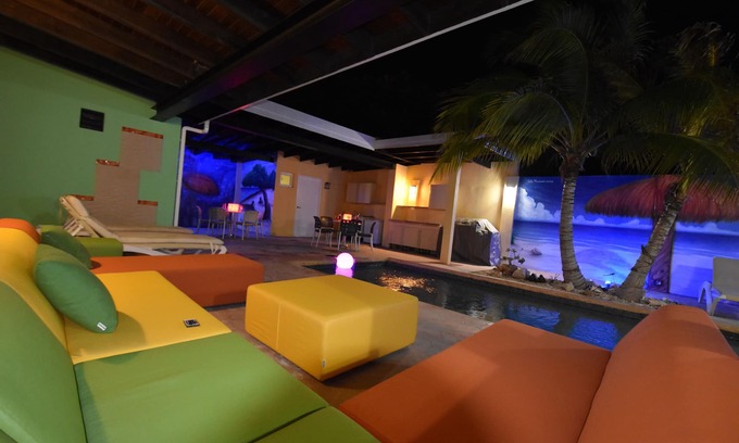 Palm Beach Villa | Villa Monplaisir - secluded spot on Palm Beach. Short walk to beach