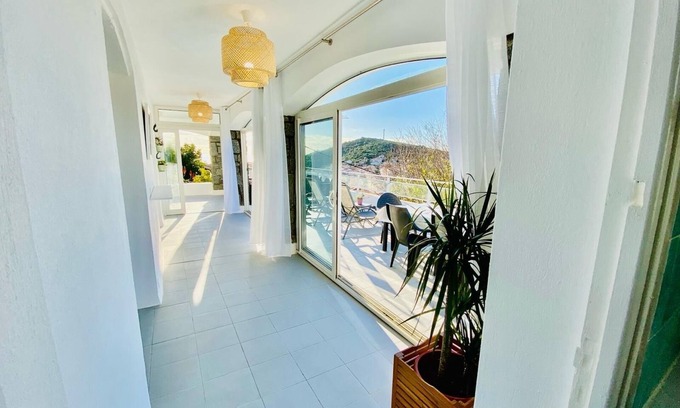 Cargese Villa | Villa Montalbo VUE MER 2 A 10 Pers Cargese Centre