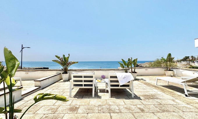 Santa Caterina Apartment | Villa Nauna - Villa house with panoramic terrace facing the sea