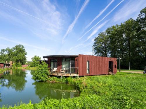 Maubray House | Villa near Tournai in a Leisure Award Park, cleaning included