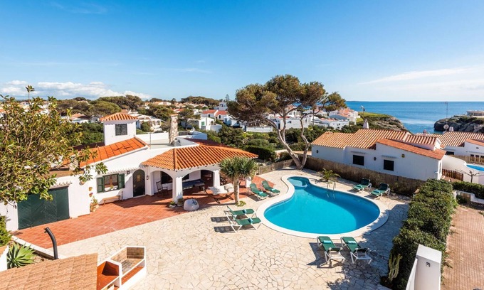 Los Delfines Villa | VILLA NURIANA in Cala´n Blanes