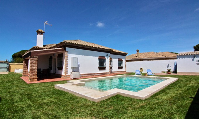 Chiclana de la Frontera House | Villa 'Olivos 1d' with Private Pool, Private Terrace and Wi-Fi