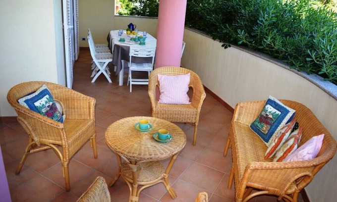Cala Gonone Apartment | VILLA OLIVIA: spacious villa with sea view
