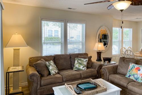 St. James Apartment | Villa On The Green - Full Condo