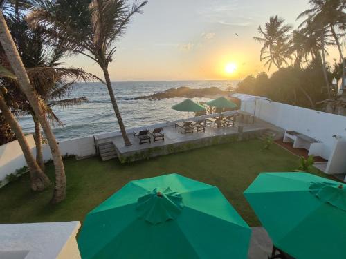 Dodanduwa House | Villa One64 Beach Front - Apartments