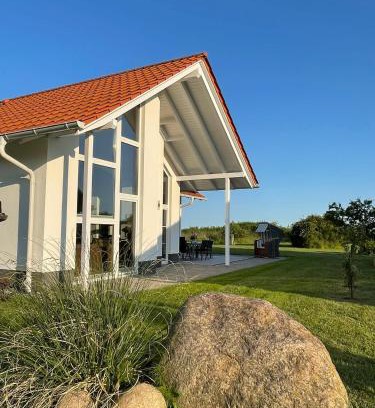 Trent House | Villa Ostseebrise