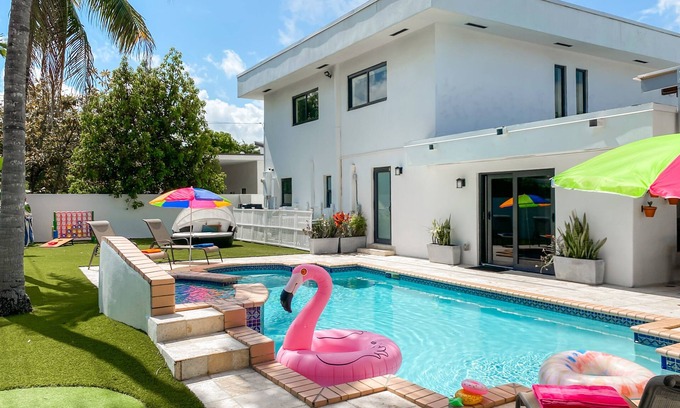 Ludlam House | Villa Palma: Heart of Miami | 5 min to Miracle Mile