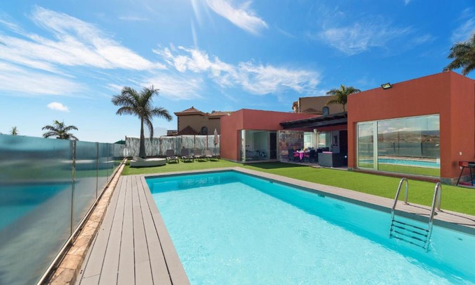 Salobre Ski Chalet | Villa Paradise