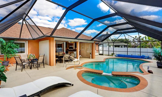 Pelican Villa | Villa Paradise