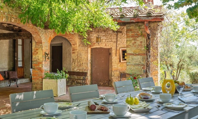 Pergine Valdarno Villa | Villa Pergine In Pergine Valdarno, Tuscany