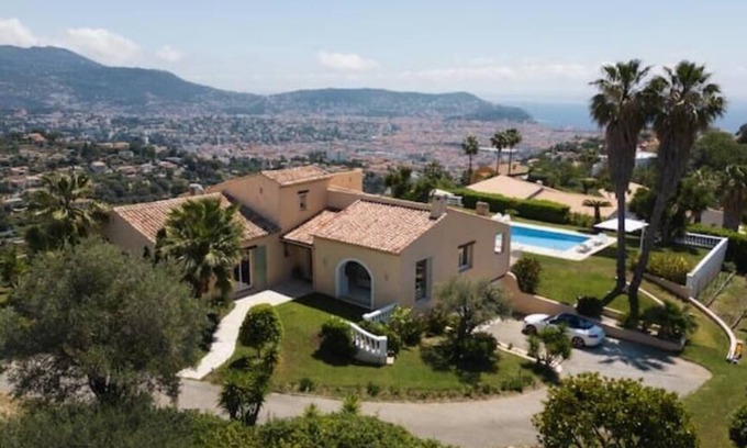 Saint Pierre de Feric Villa | Villa Plein Soleil 4/10 Personnes