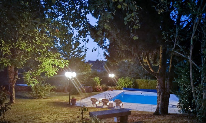 Argentat House | Villa Poulette et Riri - 10 Personnes