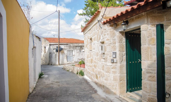 Pirgou House | Villa Pyrgou with Shared swimming Pool
