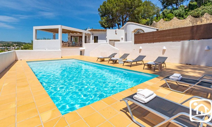 Paichi Villa | Villa QUERENCIA by Abahana Villas