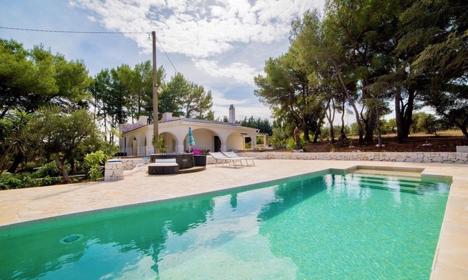 Ostuni Villa | Villa Rai is in the heart of campagna- 7 min from Ostuni & 15 min from the beach