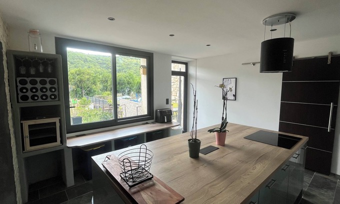 Laval-Saint-Roman House | Villa Ramos. Pets allowed! 5 min from Saint Martin d'Ardèche.