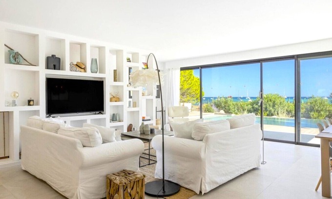 Lecci Villa | Villa San Ciprianu Mare