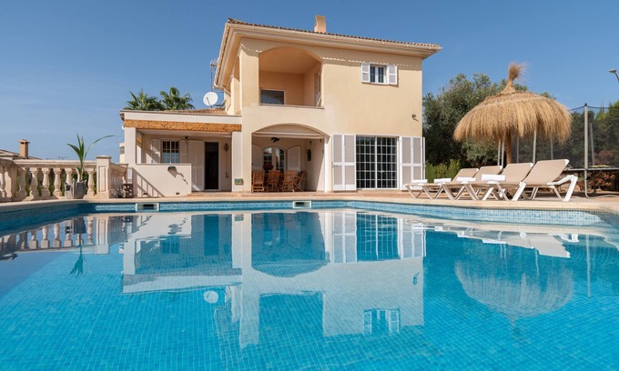 Pont d'Inca Villa | Villa Sayana with Mountain Views, Pool, Garden and Wi-Fi