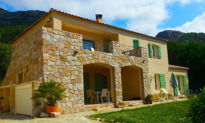 Galeria House | VILLA SCANDOLA - T2 P - Private Jacuzzi.