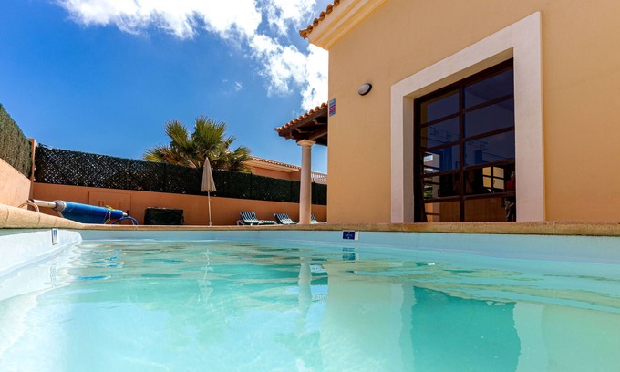Geafond Villa | Villa Serenity Private Pool Corralejo By Holidays Home