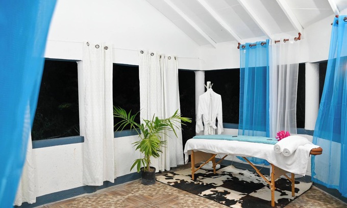 Discovery Bay Villa | Villa Serenity- Water View Suite - Sleeps 3 -pool