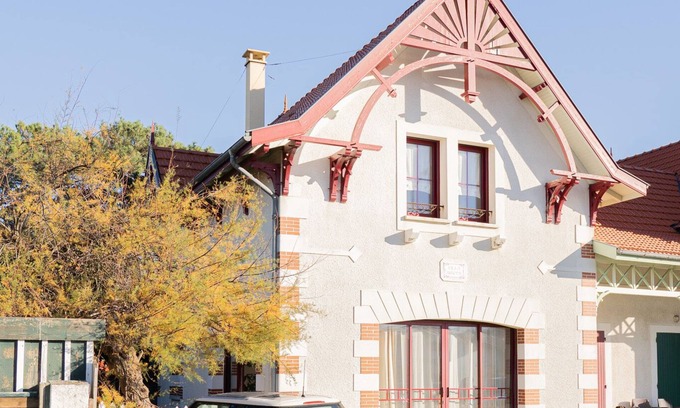 Biscarrosse Plage Villa | Villa Simone, Classée Meublé Tourisme à 10 min à Pied des Plages Centrales!