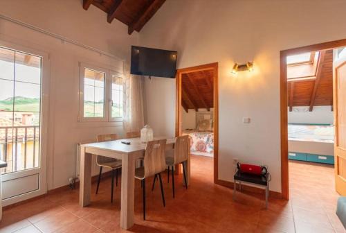 Concha Apartment | Villa Sobrellano