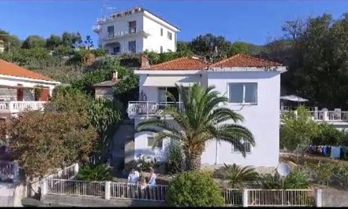 Varazze House | Villa sul Mare: Grandiose sea view!