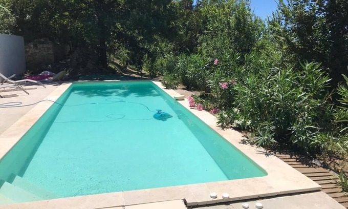Forcalquier Villa | Villa swimming pool in a natural setting 10 min walk from the old town view Luberon
