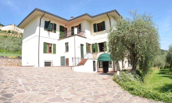 Vicopelago Villa | Villa Vaniglia Proprietà