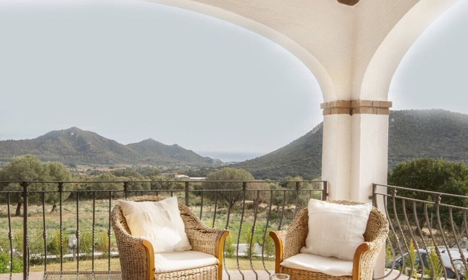 Castiadas Villa | VILLA VESTA - Rural villa with pool, garden, and sea view