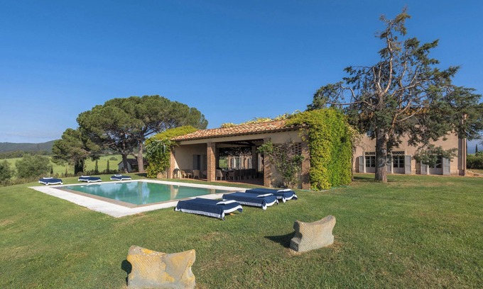 Gavorrano Villa | Villa Vigna by Fantasia Villas
