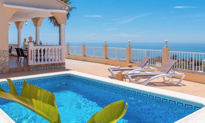 Rio Velez Villa | Villa Vista Vélez-Málaga by Ruralidays