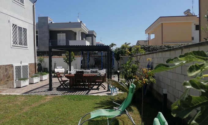 Zona XXXIII Acilia Sud House | Villa Vita - Monolocale con giardino