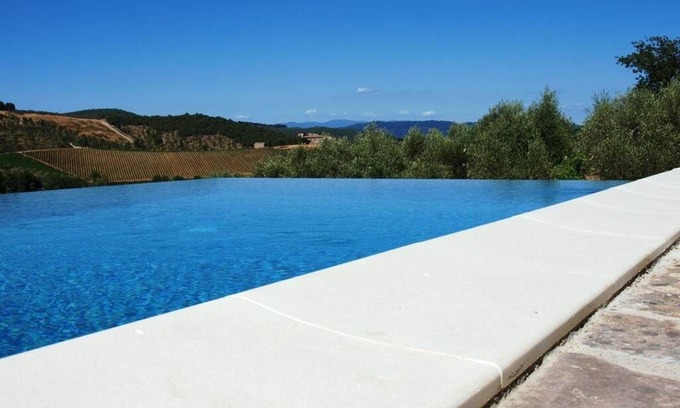 Castellina in Chianti Villa | Villa W/Infinty Pool Villa in the Heart of Chianti