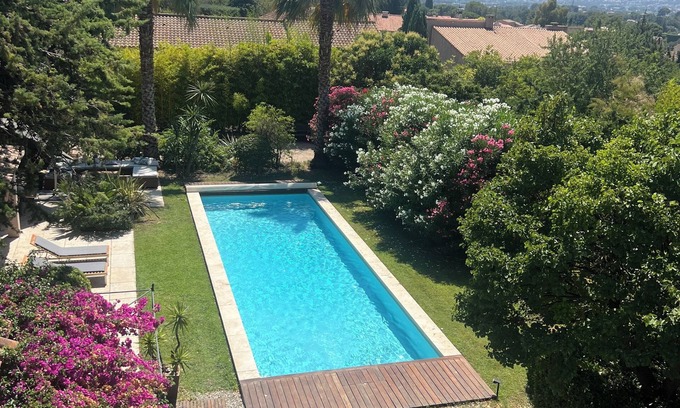 Ceyreste Villa | Villa with 2 pools, summer kitchen, well-tended garden, pétanque court