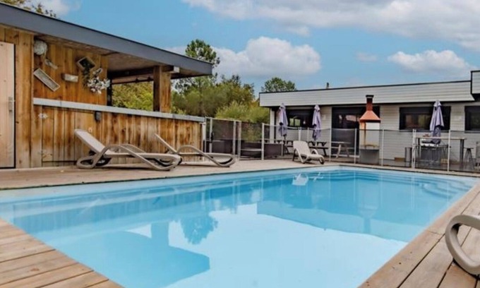 Le Teich House | Villa with 7 bedrooms and pool For 16