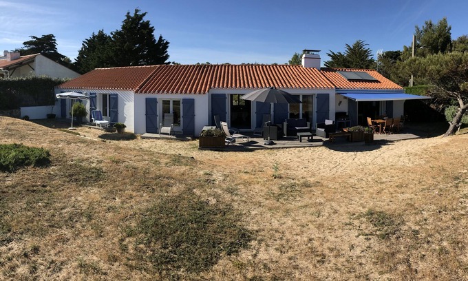 La Gueriniere House | Villa with breathtaking sea view, fenced plot, on the edge of a forest, guaranteed peace and quiet