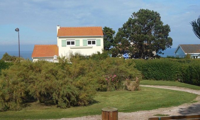 Quiberville Villa | Villa with breathtaking sea views, in a tourist area