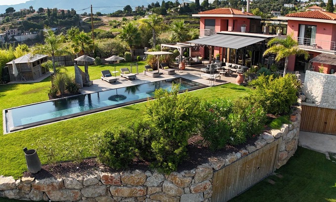 Nice House | Villa With Heated Pool Sea View